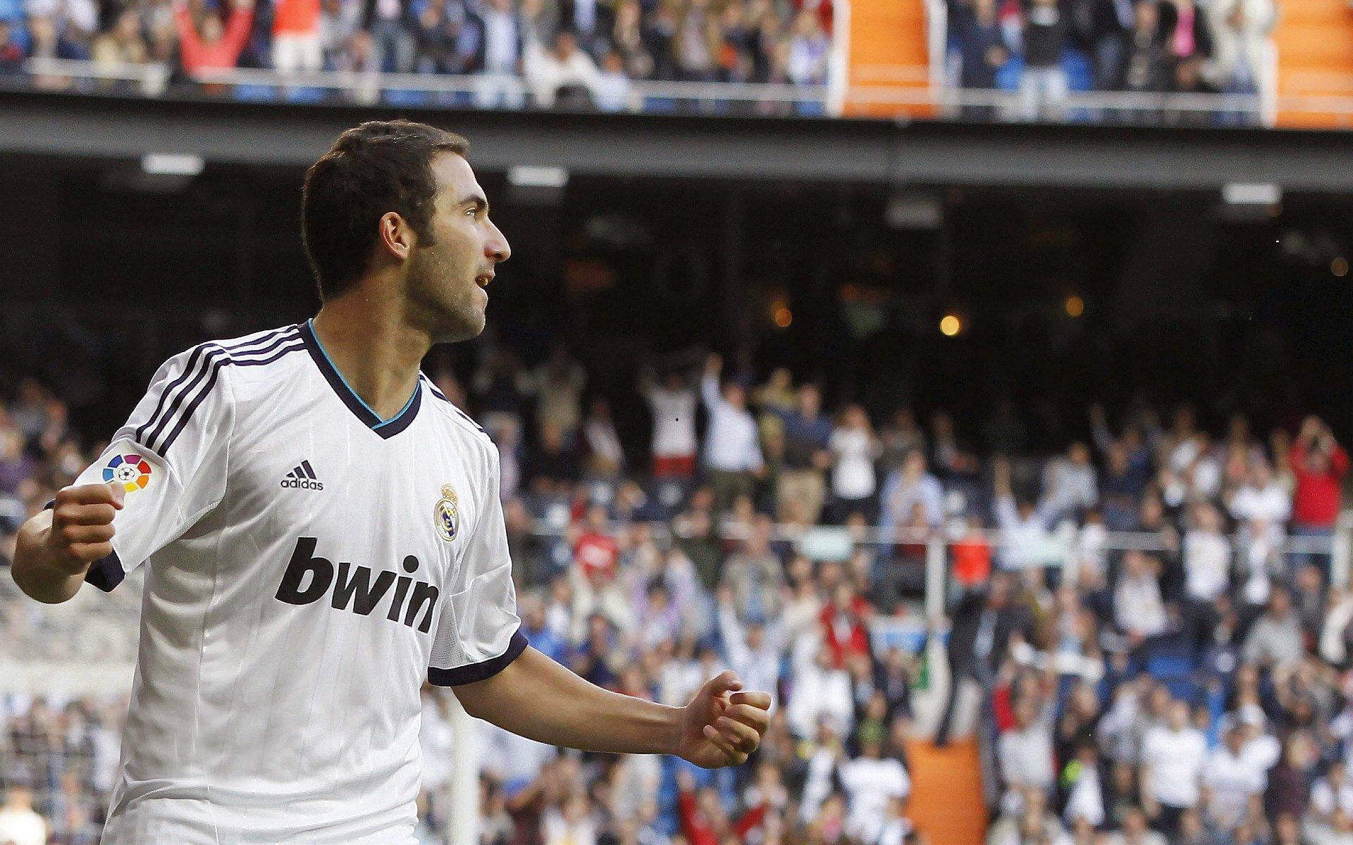 击剑国家队军训淬炼意志 经验传承全力冲刺奥运