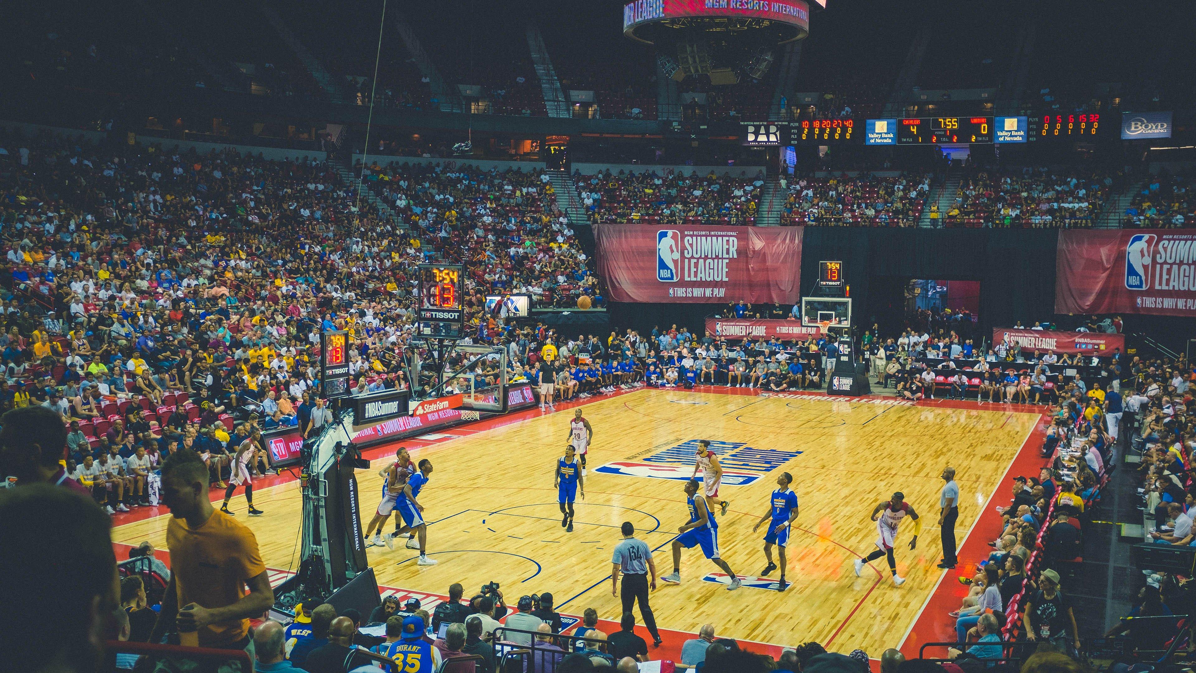 英超争冠格局生变?希勒预测本轮焦点战全部分胜负,北伦敦双雄或成最大赢家